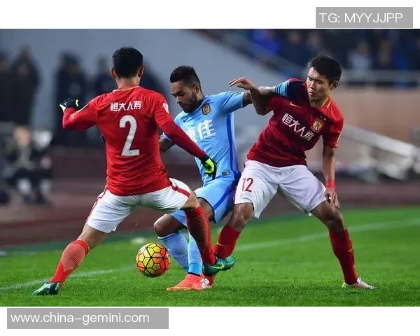 恒大足球队在2017年与韩国球队的精彩对决回顾与分析