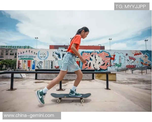 杨秀英独家分享滑板技巧与心得体会助你快速提升滑板水平