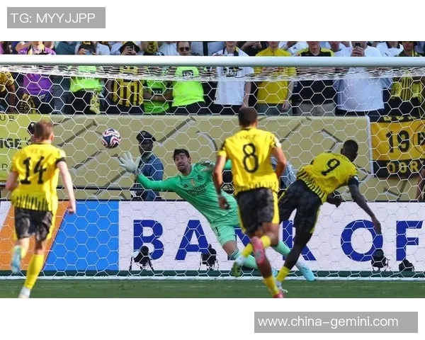 皇马与巴黎激情对决回顾2月15日精彩比赛录像全程回放